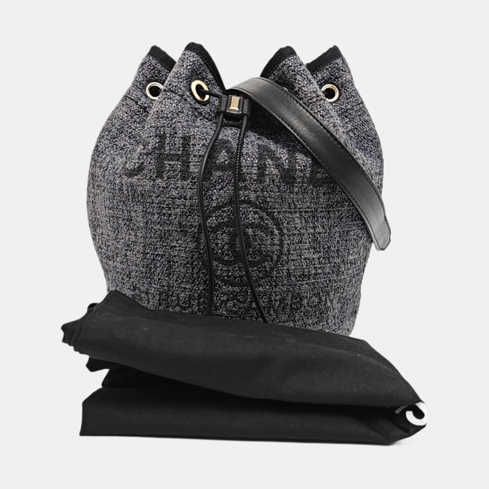 Authenticated pre-owned  DEAUVILLE Small Fabric Grey - Bucket Bag at Looply