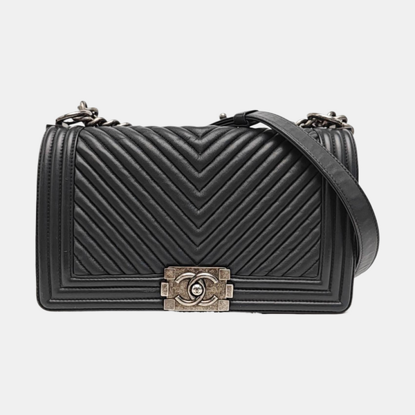 BOY CHANEL Medium Chevron Lambskin Black