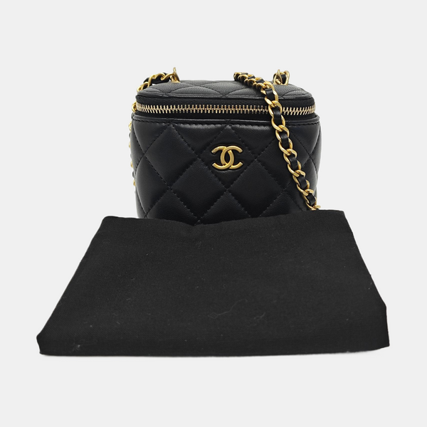 VANITY CASE Mini Quilted Lambskin Black