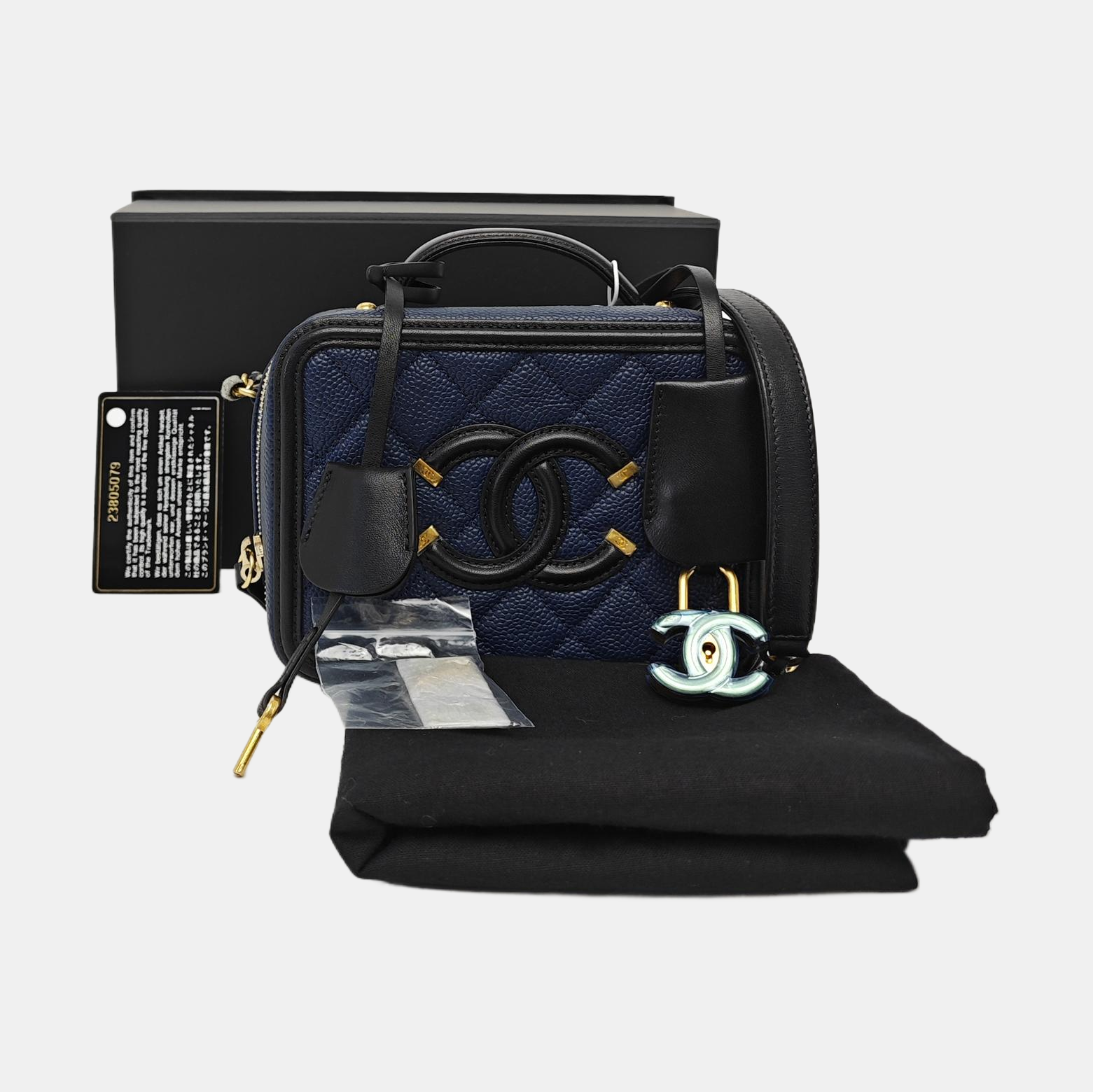 FILIGREE Small Quilted Grained Calfskin Blue