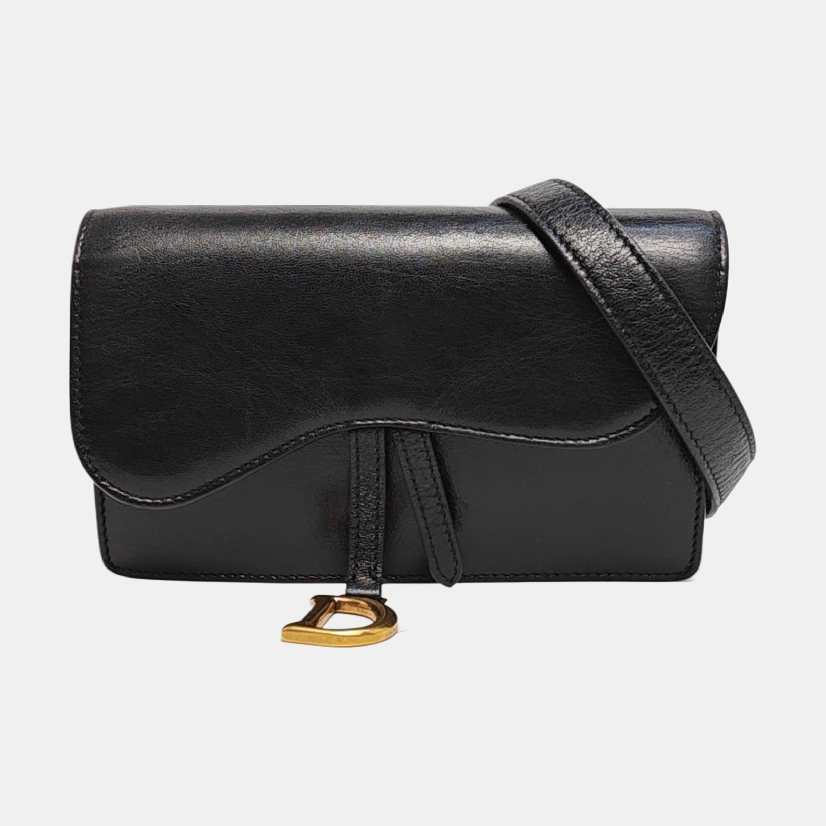 Authenticated pre-owned  Saddle Lambskin Black - Belt Bag at Looply
