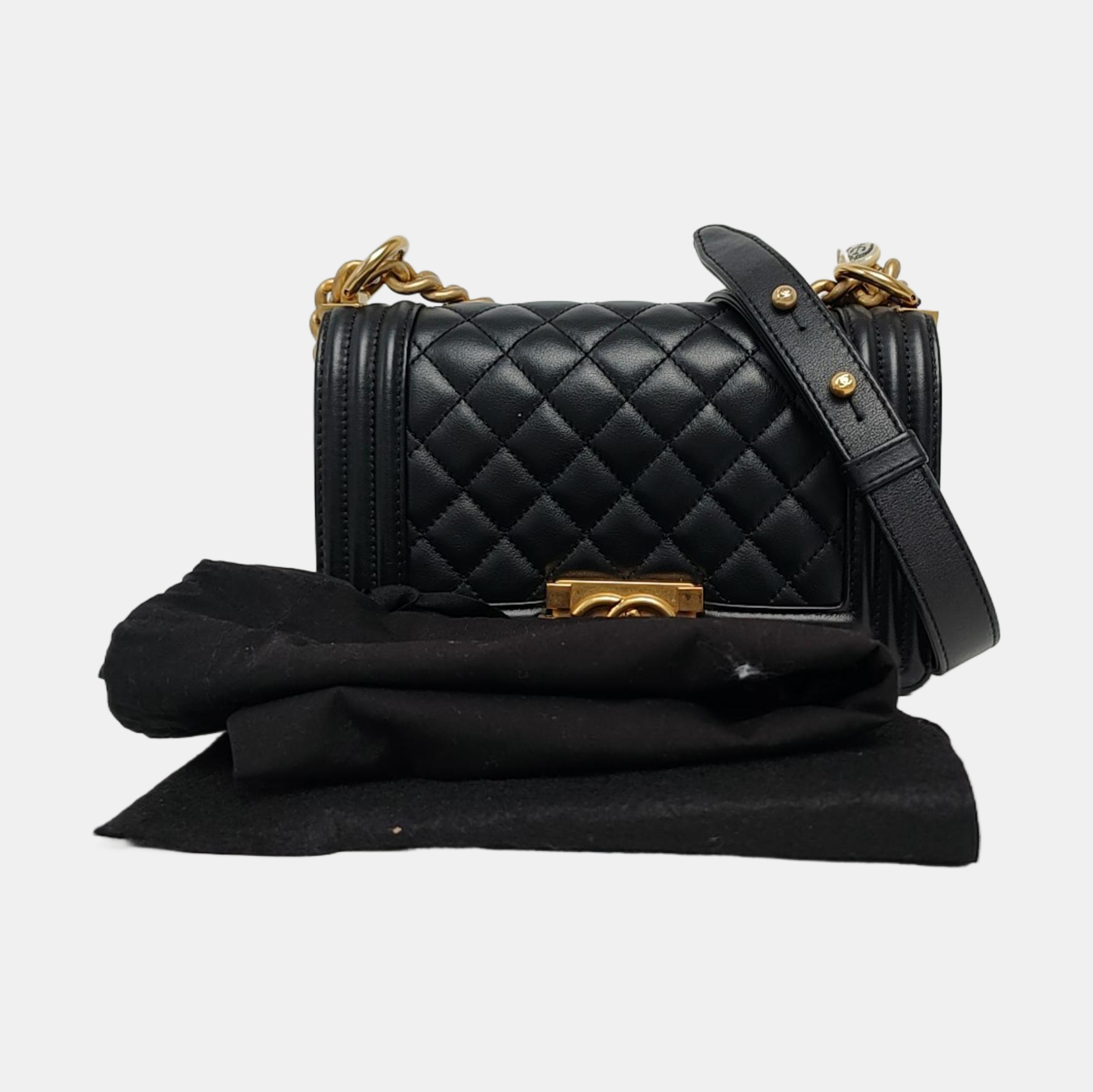 BOY CHANEL Small Quilted Calfskin Black