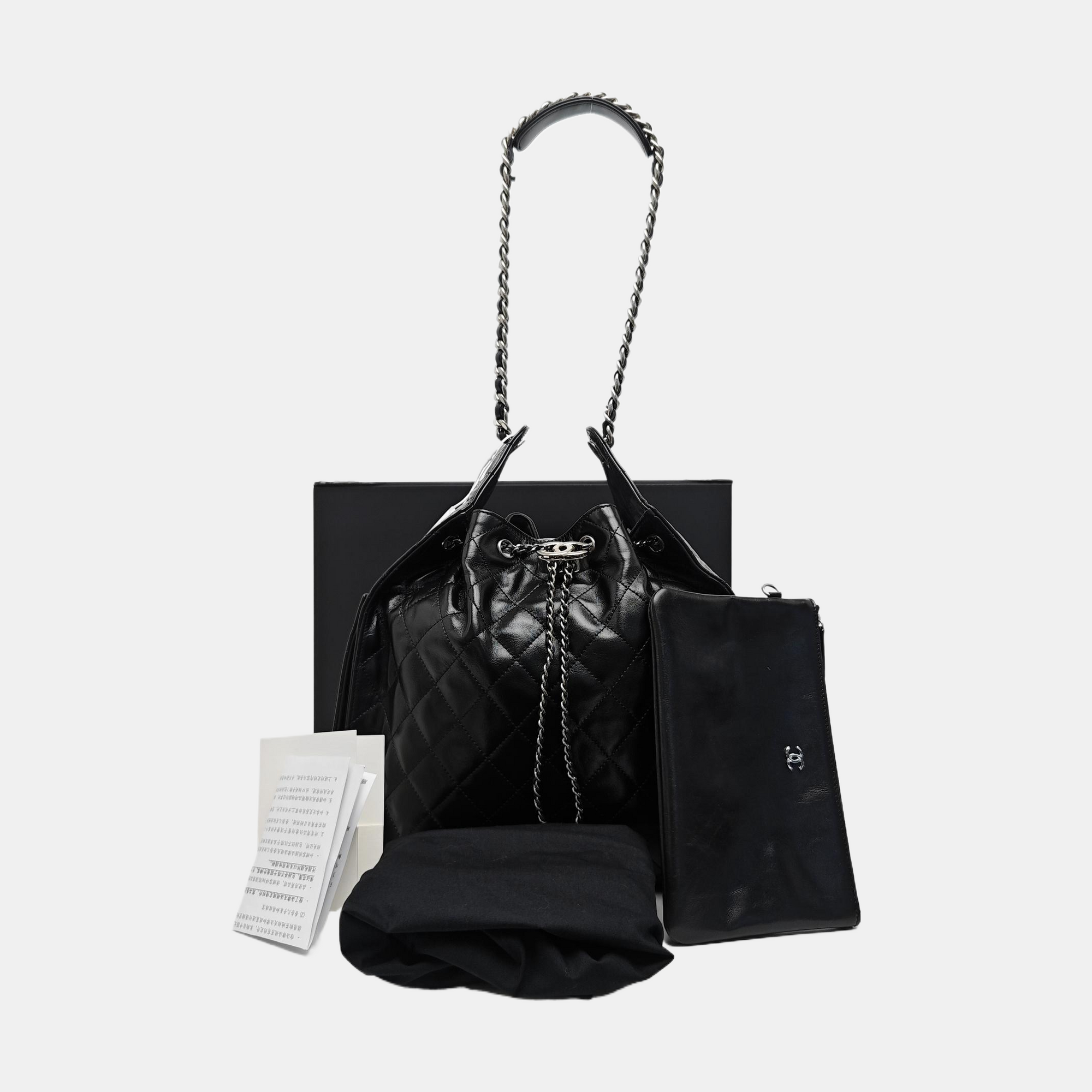 CHANEL 25 Medium Quilted Calfskin Black