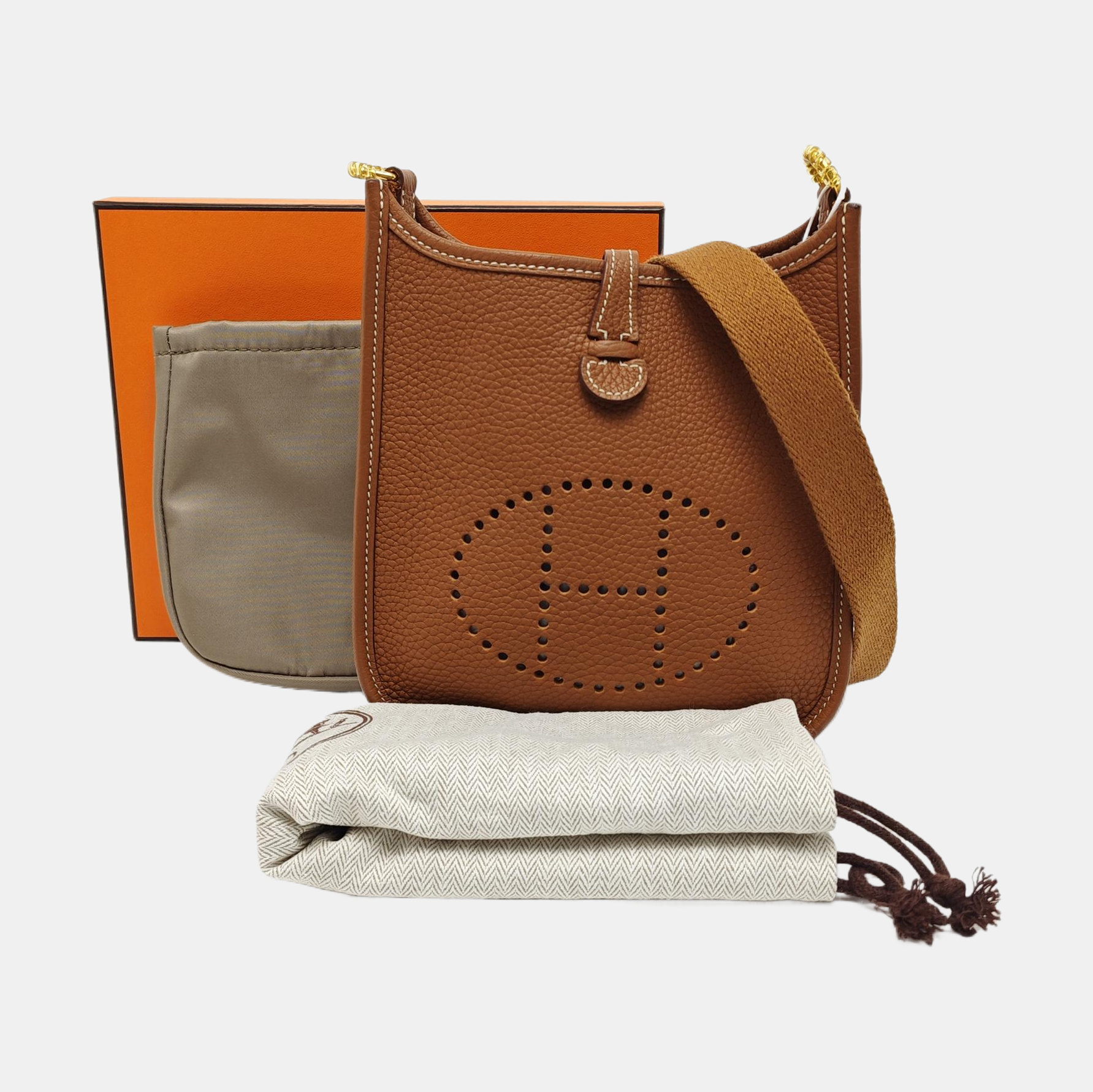 Evelyne TPM Clemence Brown