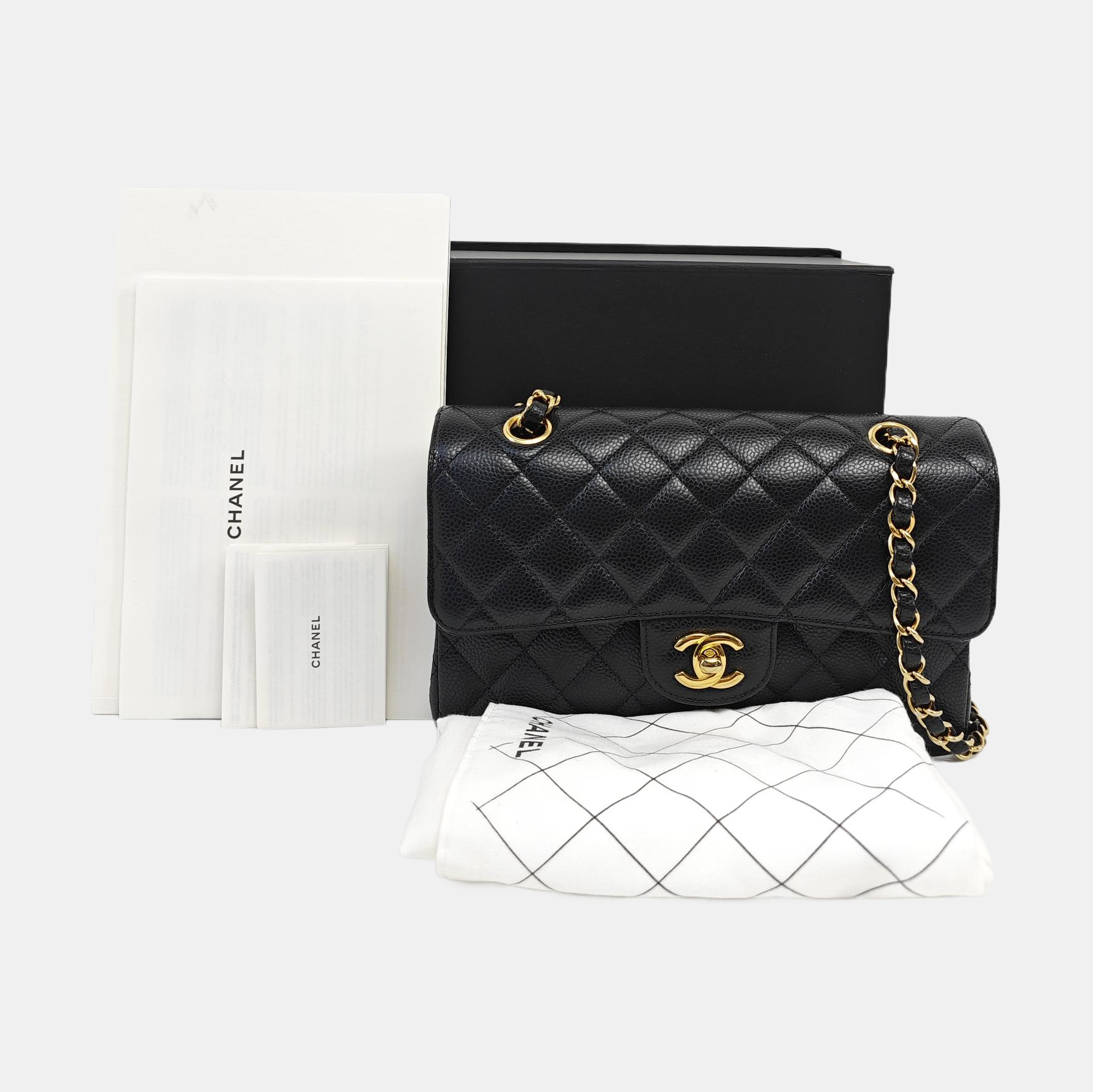 CLASSIC FLAP Small Quilted Grained Calfskin Black