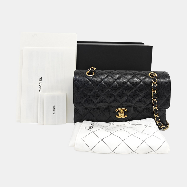 CLASSIC FLAP Small Quilted Grained Calfskin Black