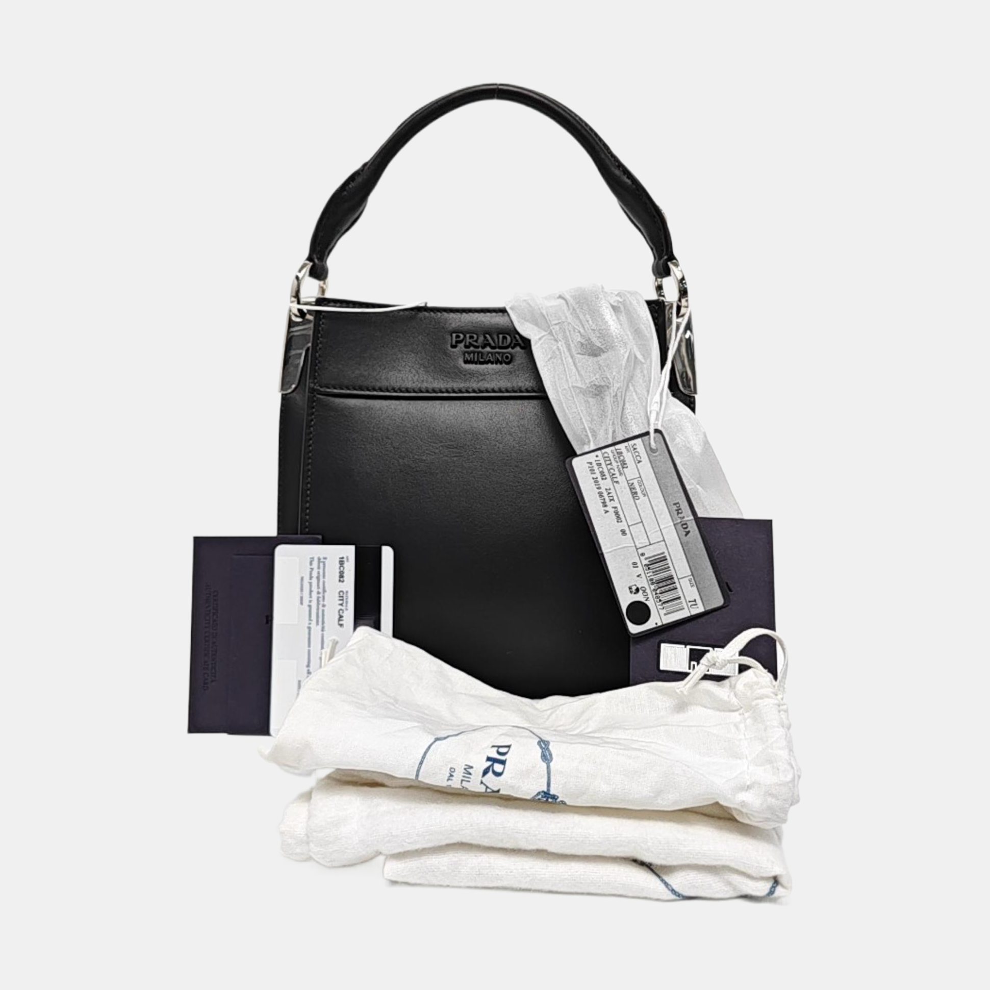 Margit Calfskin Black