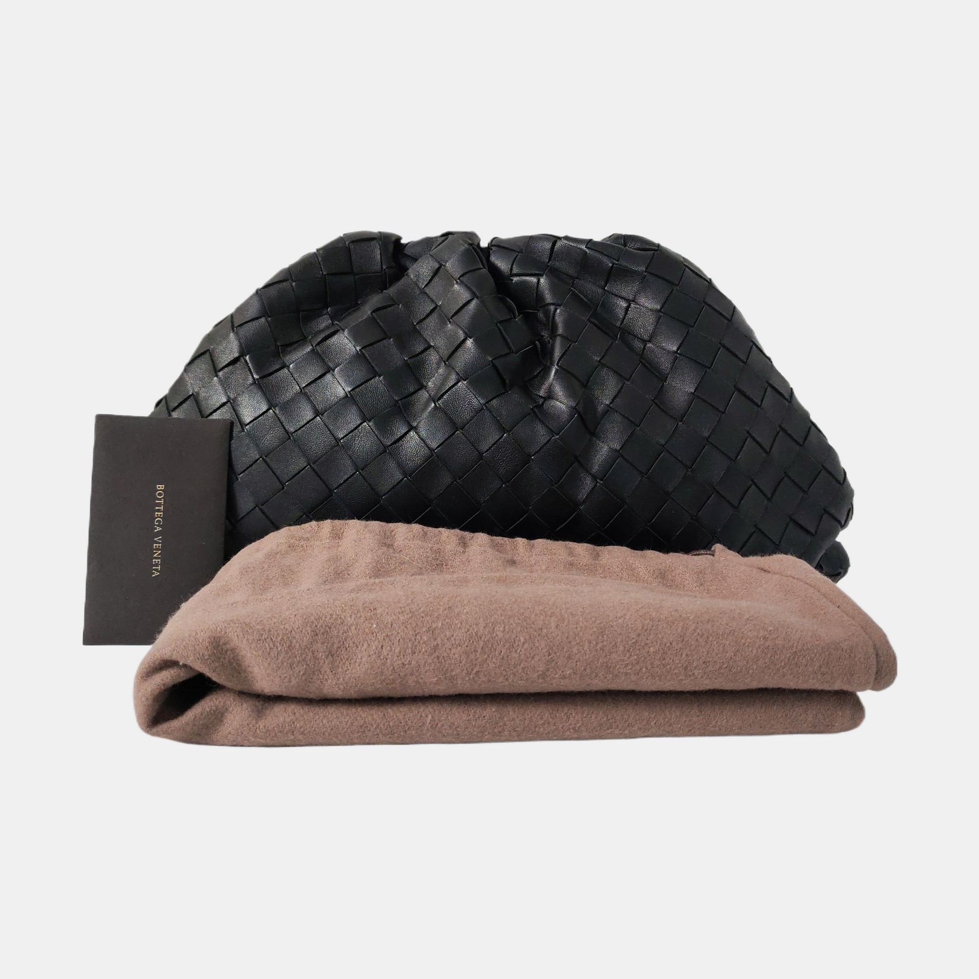 The Pouch Large Lambskin Black