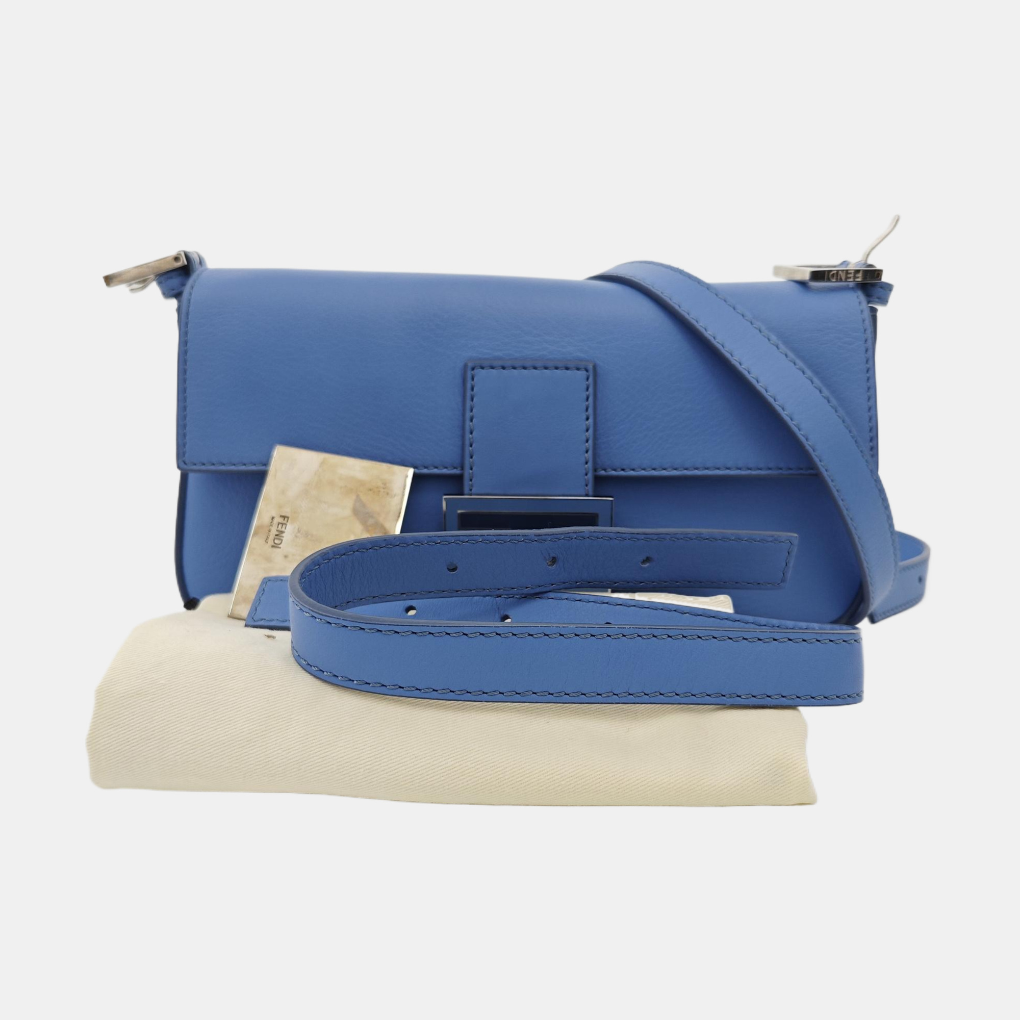 Baguette Medium Calfskin Blue