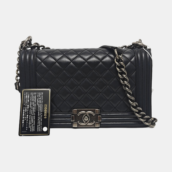 BOY CHANEL Medium Quilted Lambskin Black