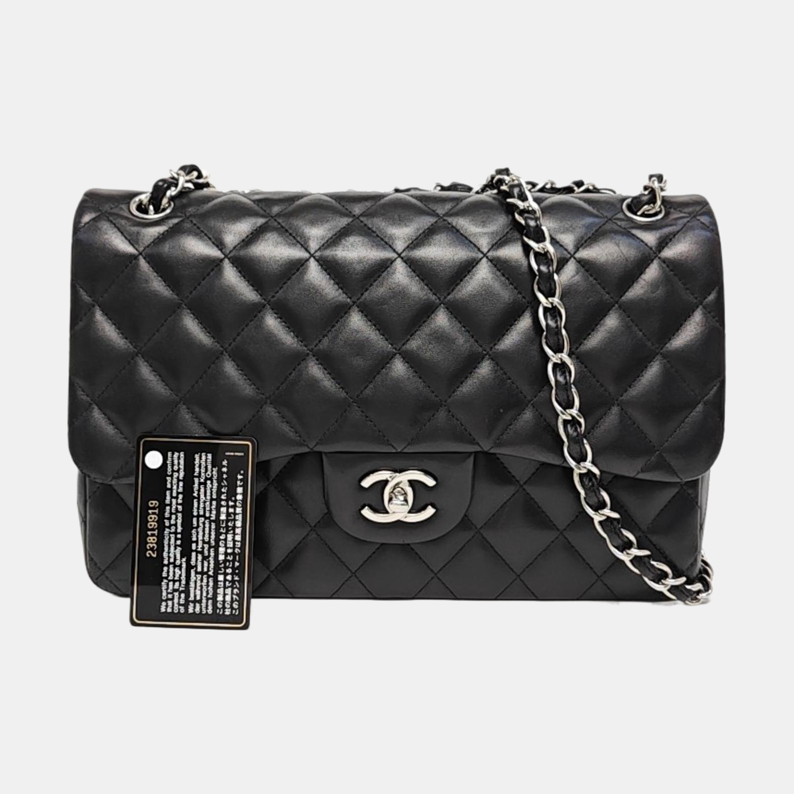 CLASSIC FLAP Jumbo Quilted Lambskin Black