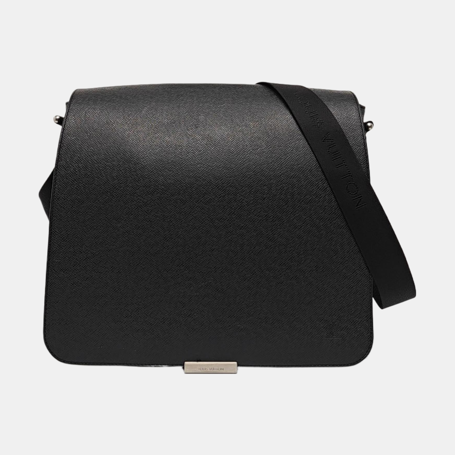 VIKTOR Calfskin Black