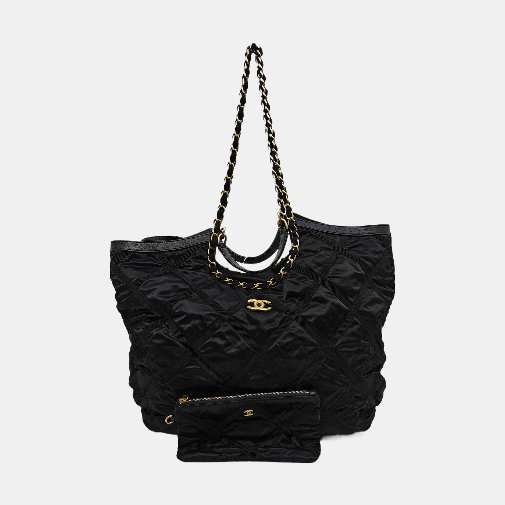 Quilted Nylon Medium Black