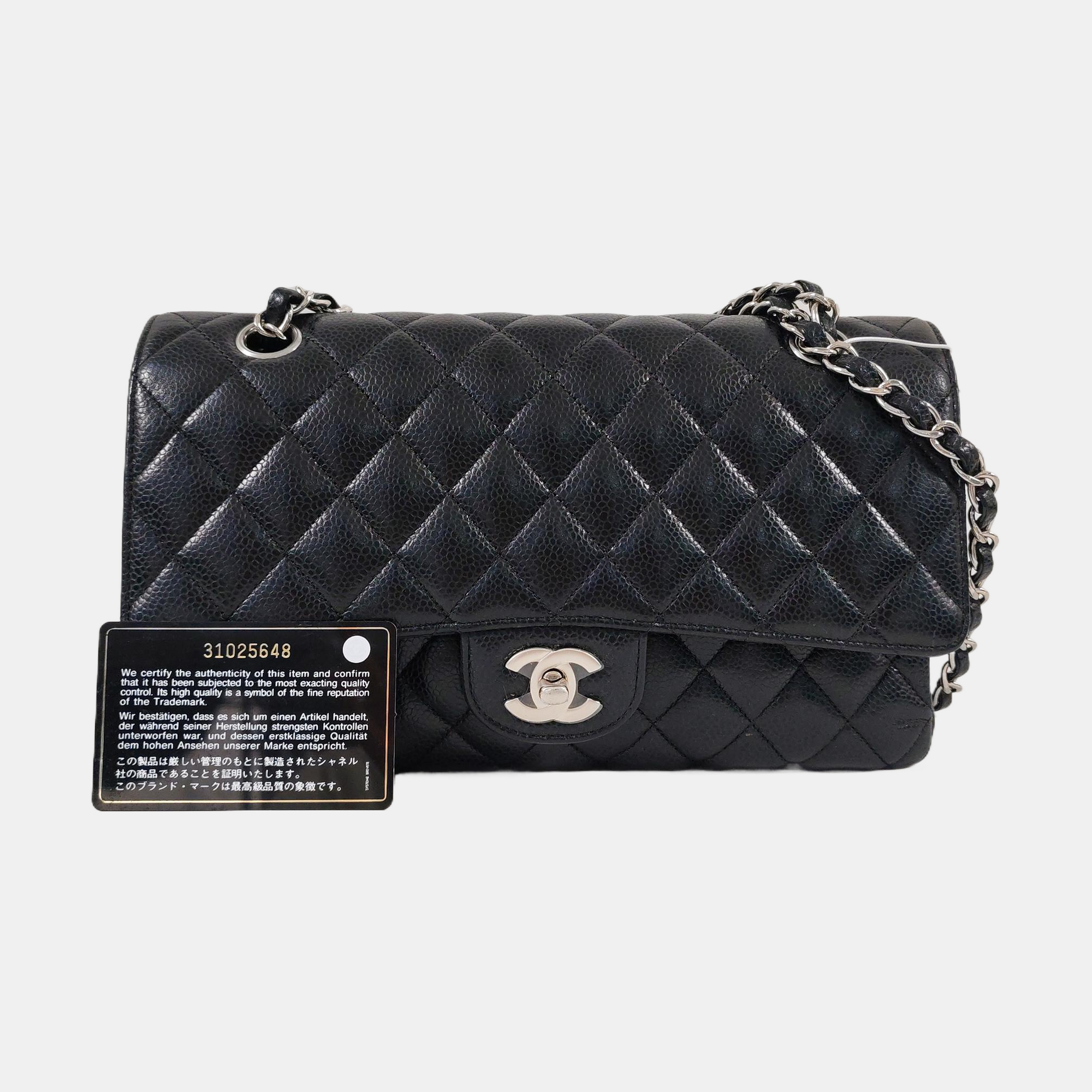 CLASSIC FLAP Medium Quilted Grained Calfskin Black