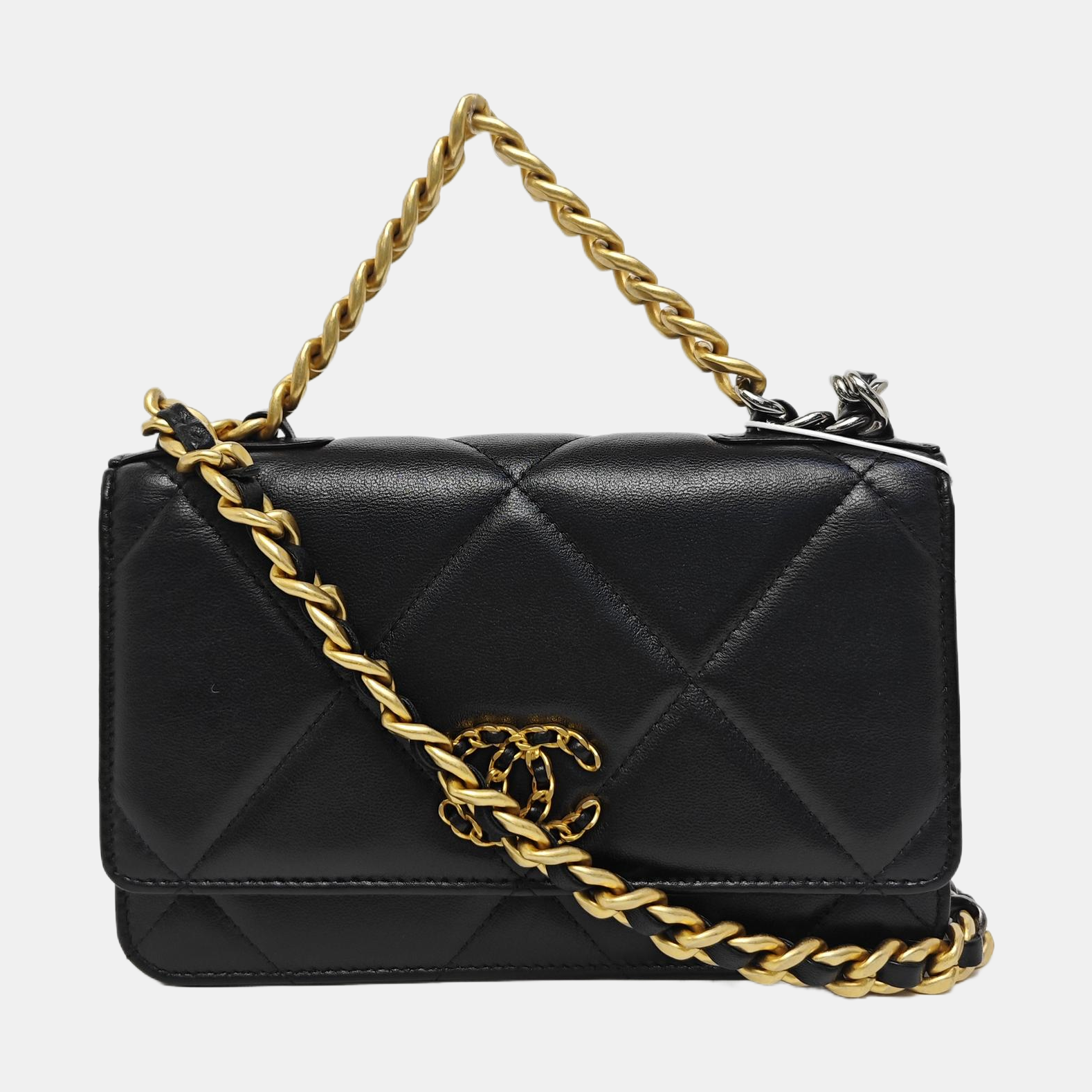 CHANEL 19 WOC Quilted Lambskin Black