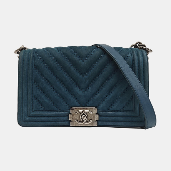 BOY CHANEL Medium Chevron Suede Blue