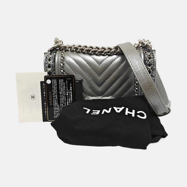 BOY CHANEL Small Chevron Calfskin Gray