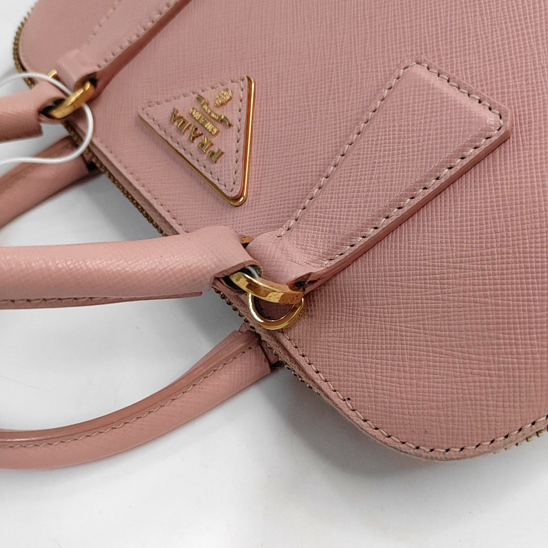 Authenticated pre-owned  Promenade Calfskin Pink - Shoulder Bag at Looply