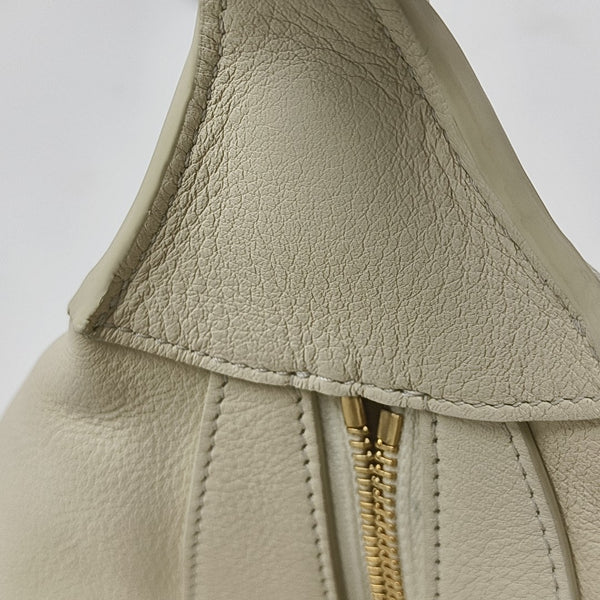 NEW HOBO Calfskin White