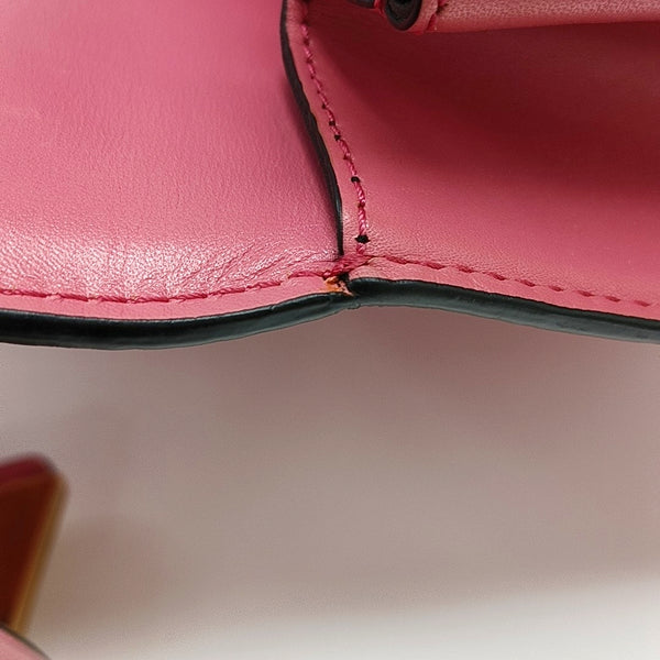 Authenticated pre-owned  Barcelona Calfskin Pink - Shoulder Bag at Looply