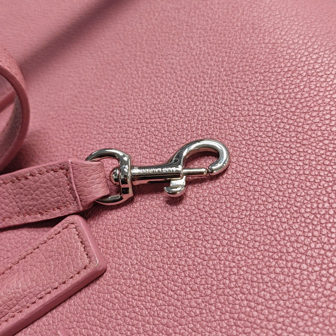 SAC DE JOUR Nano Calfskin Pink