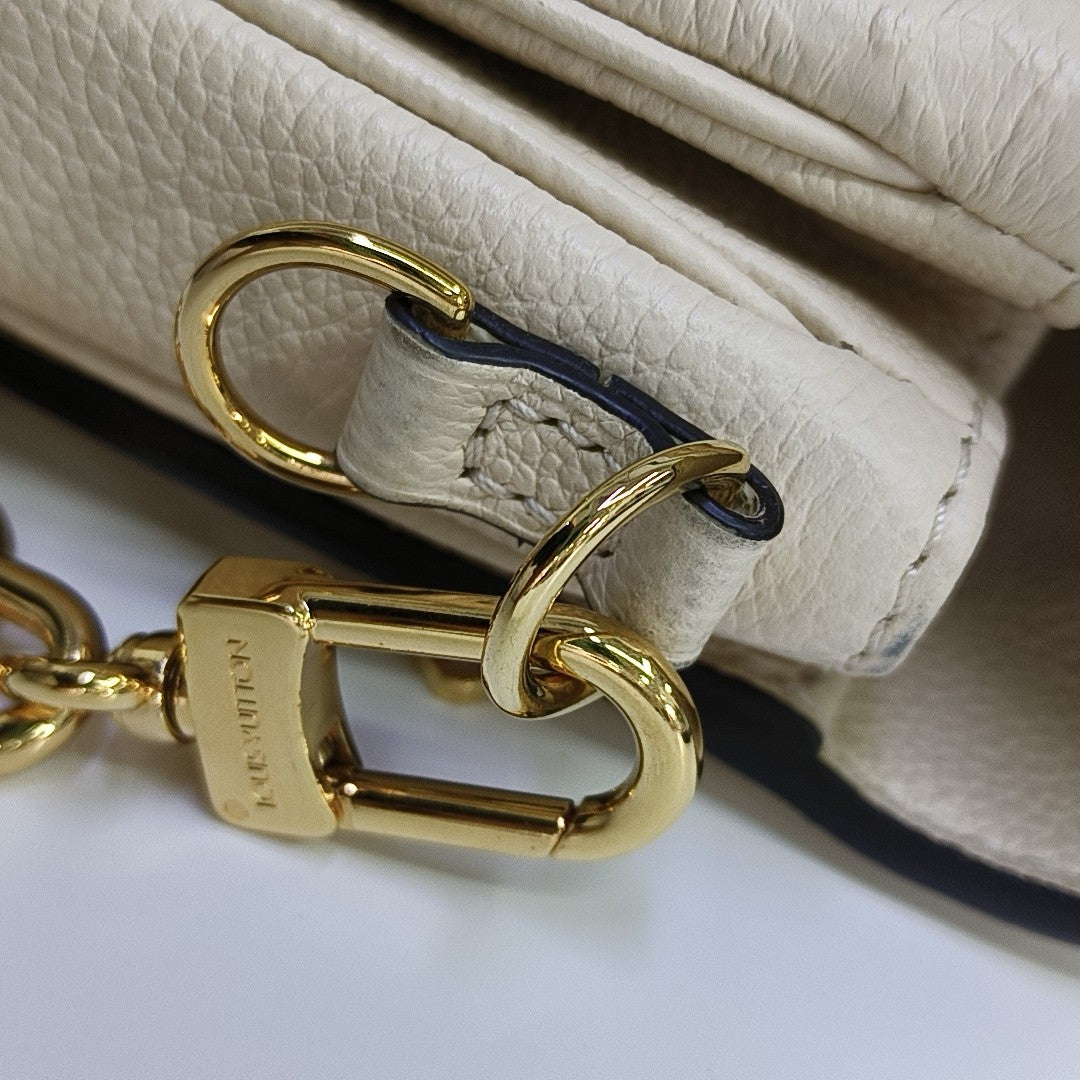 MÉTIS EAST WEST Monogram Calfskin Beige
