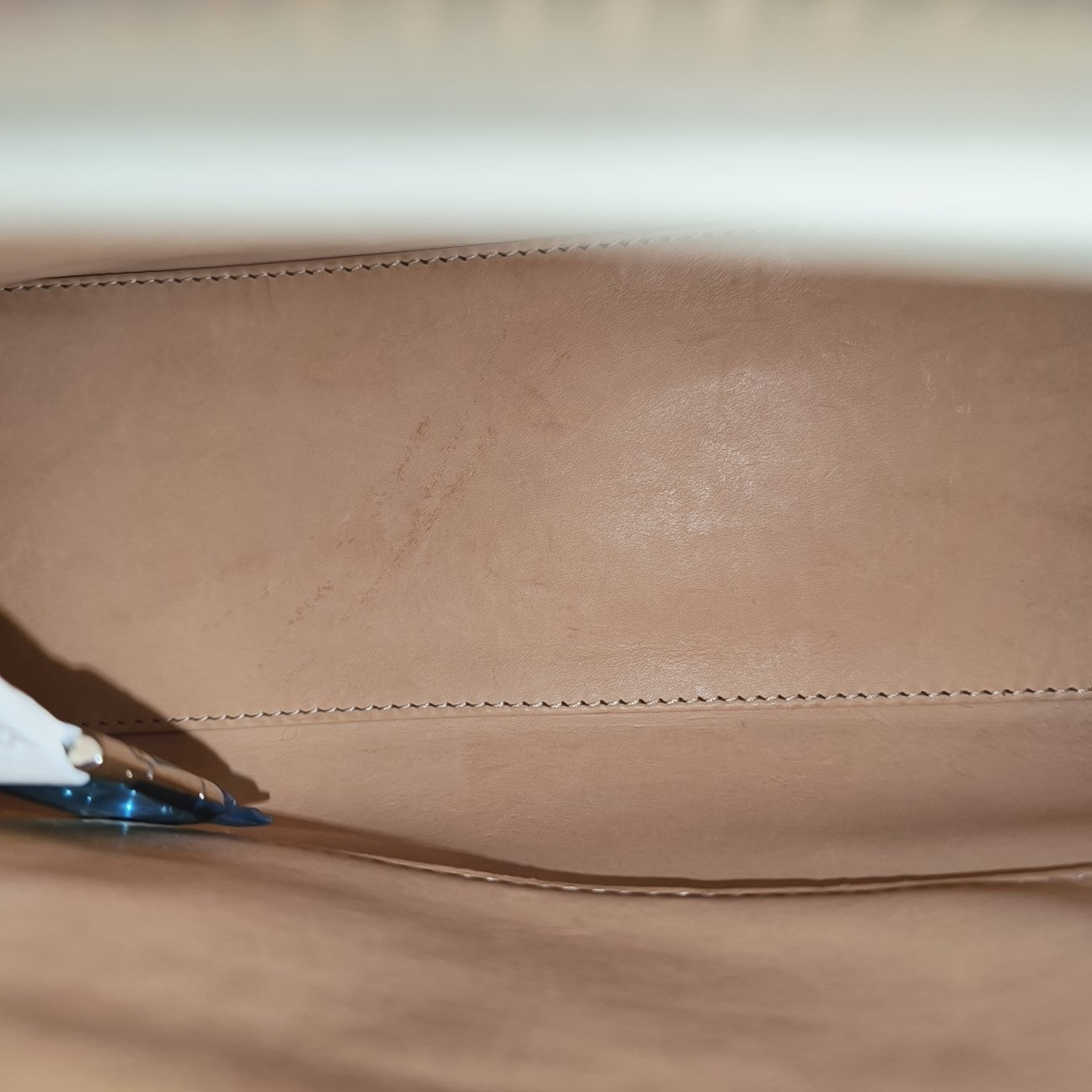 Tempête Medium Calfskin White