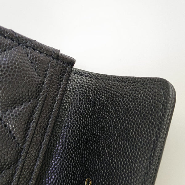 Cartera BOY CHANEL de piel de becerro granulada acolchada negra