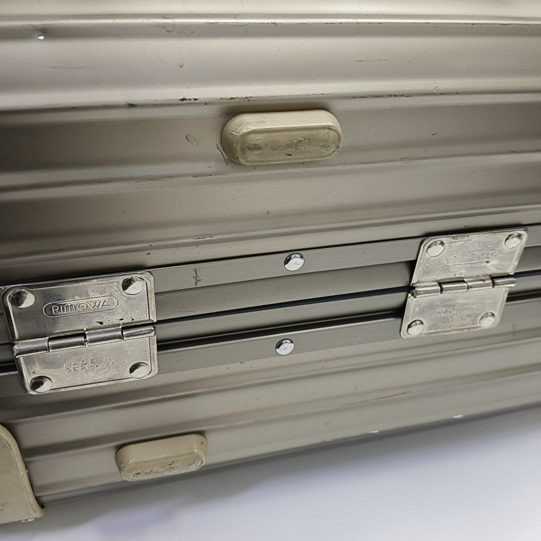 Special Material Luggage Beige