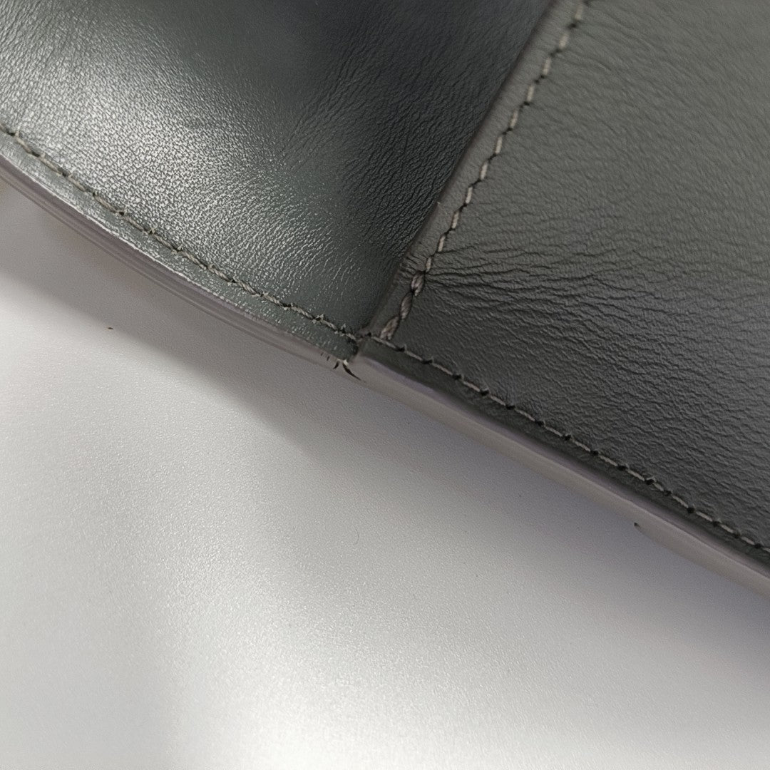 30 Montaigne Calfskin Gray