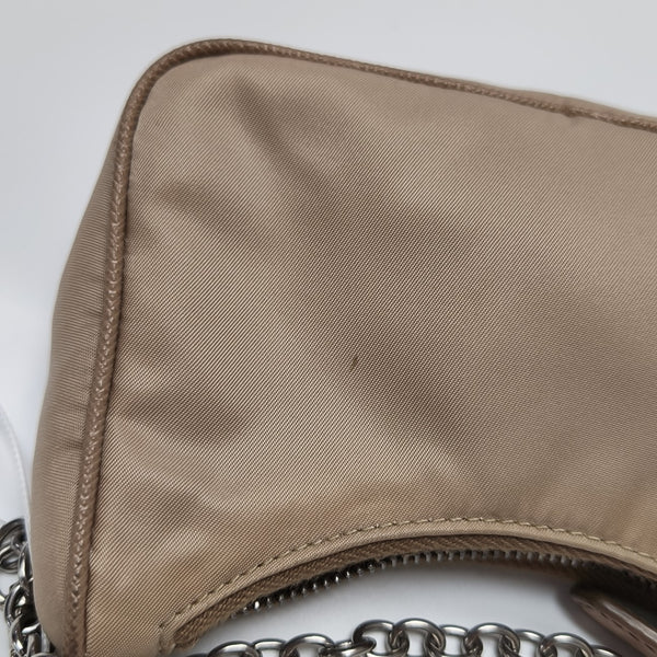 Re-Edition Nylon Beige