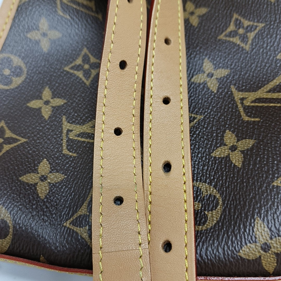 CARRYALL MM Monogram Coated Canvas Brown