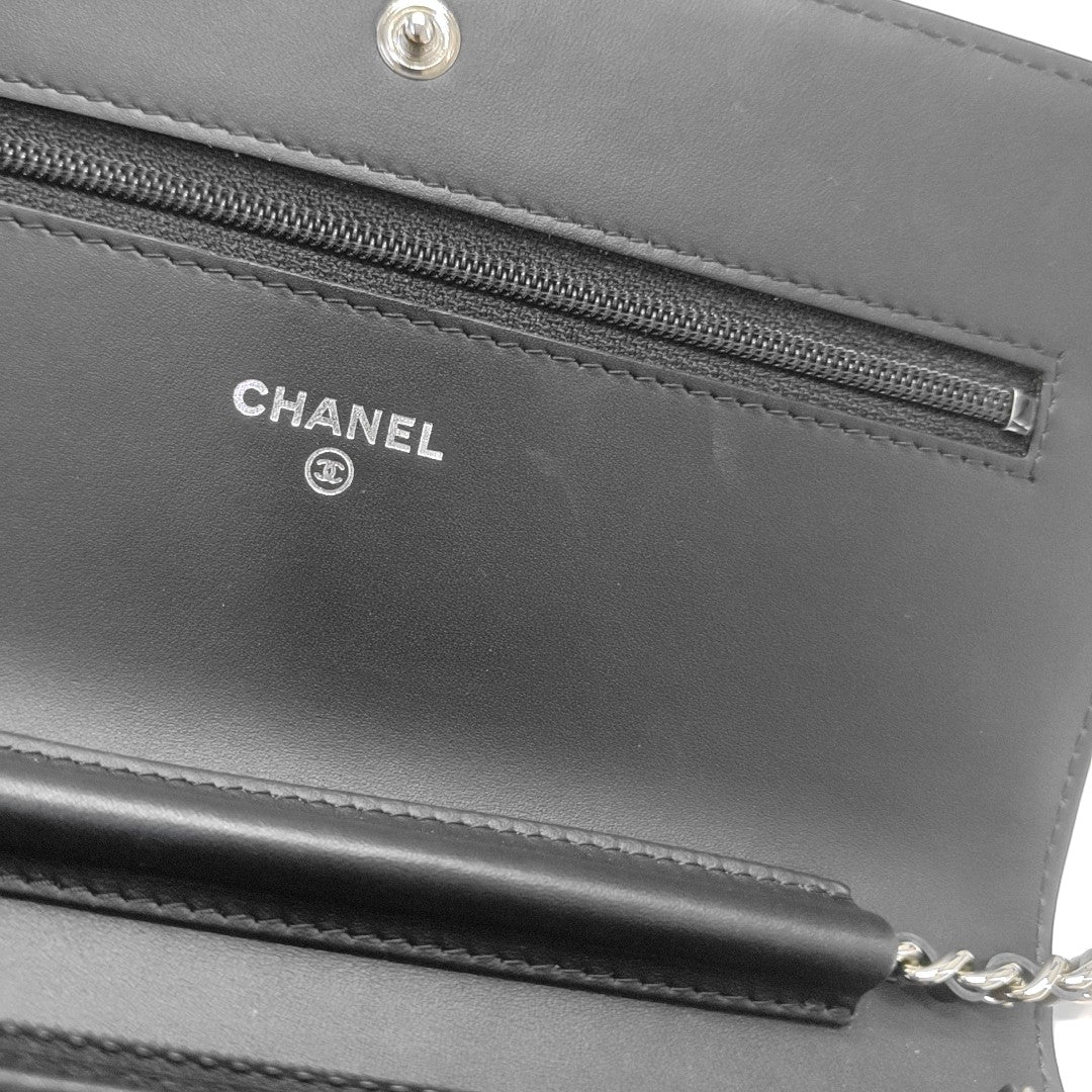 WOC Chevron, Quilted Patent Calfskin Black