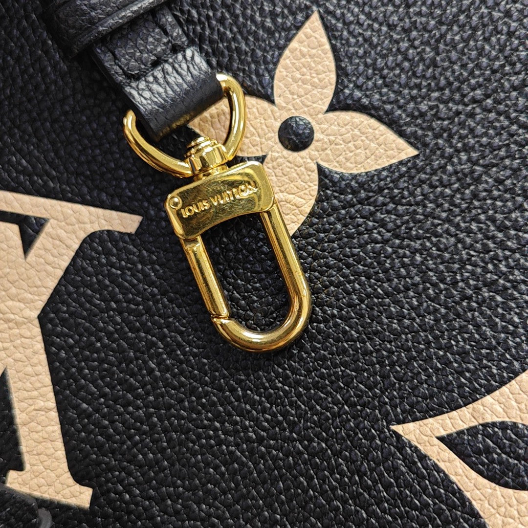 NÉONOÉ MM Calfskin Black