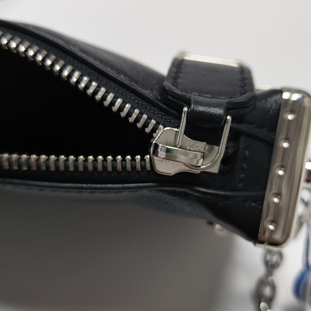 SIDE TRUNK Calfskin Black