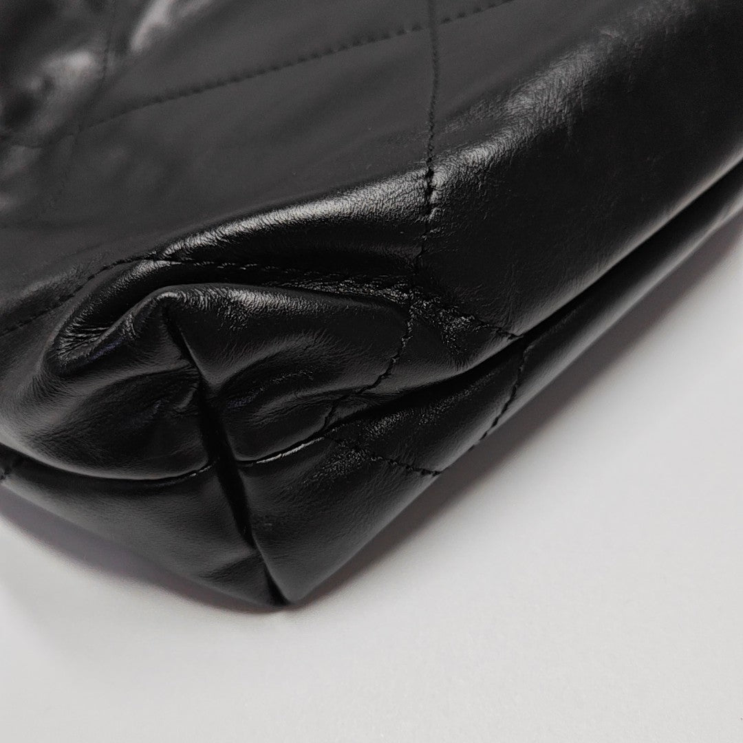 CHANEL 22 Mini Quilted Calfskin Black