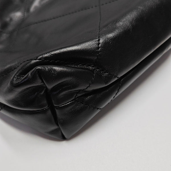 CHANEL 22 Mini Quilted Calfskin Black