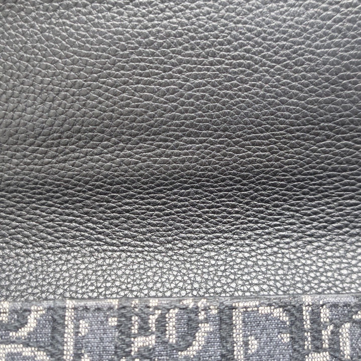 Saddle Medium Canvas Gray