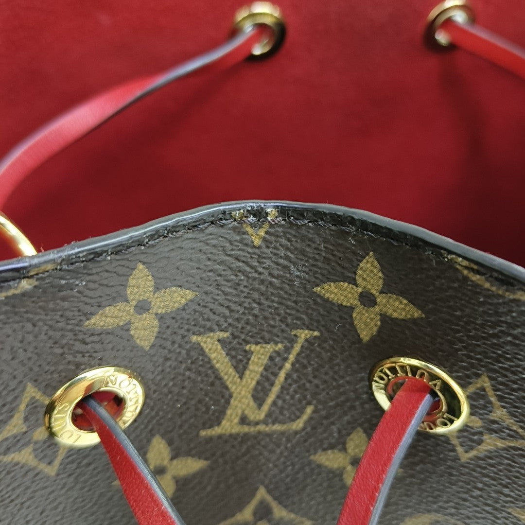 NÉONOÉ MM Monogram Coated Canvas Brown