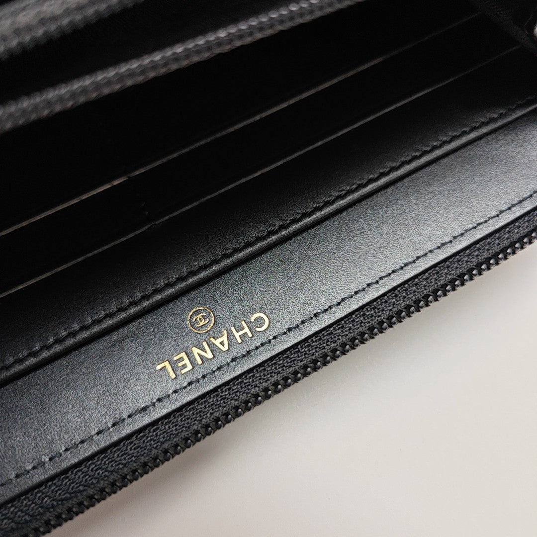 BOY CHANEL Mini Quilted Calfskin Blue Wallet