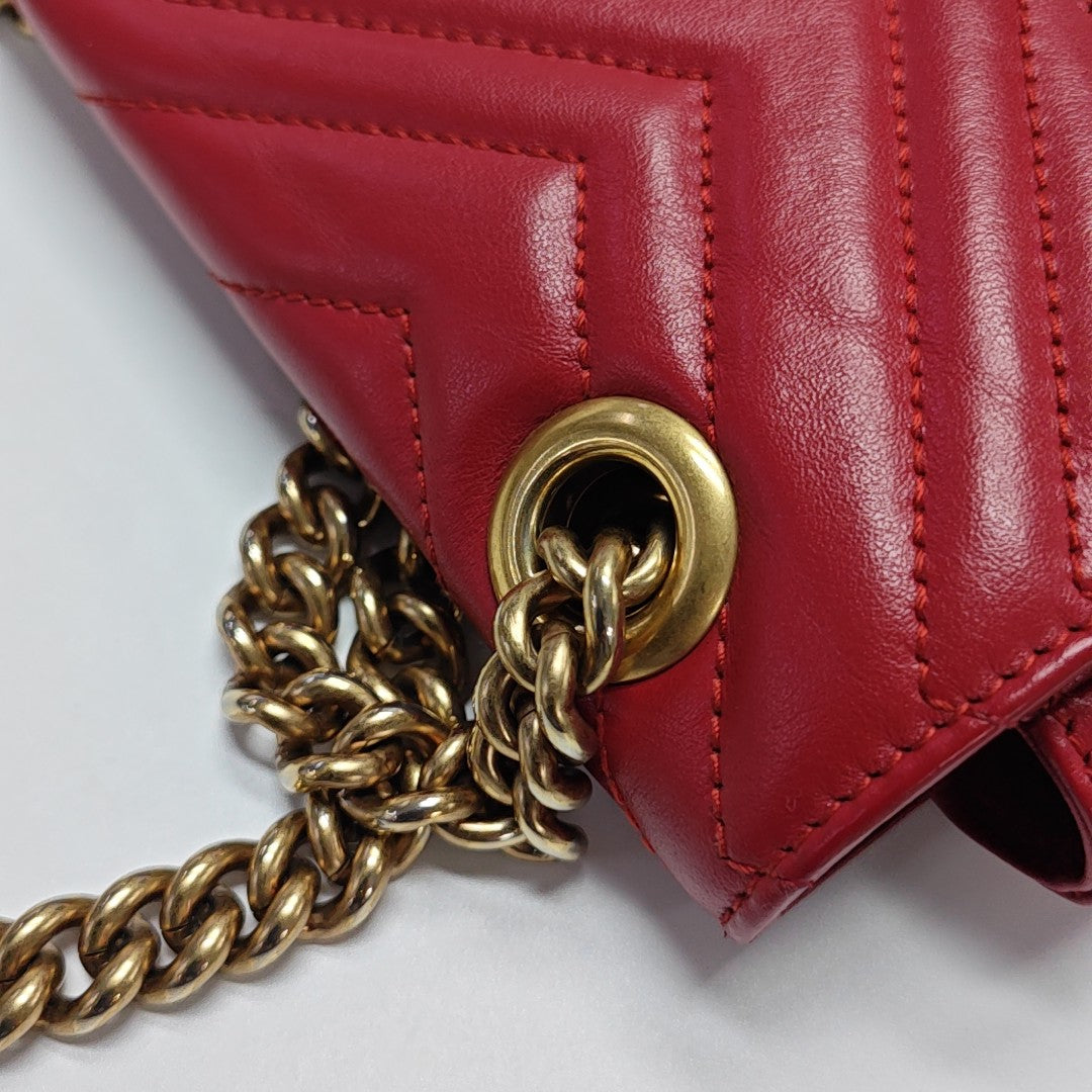 GG Marmont Medium Quilted Calfskin Red