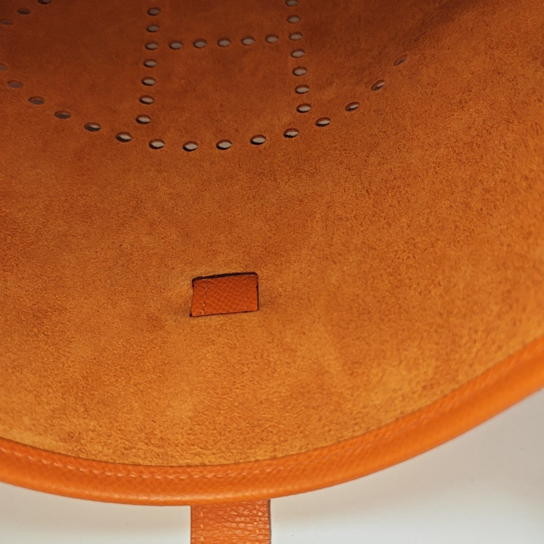 Evelyne 32 Epsom Orange