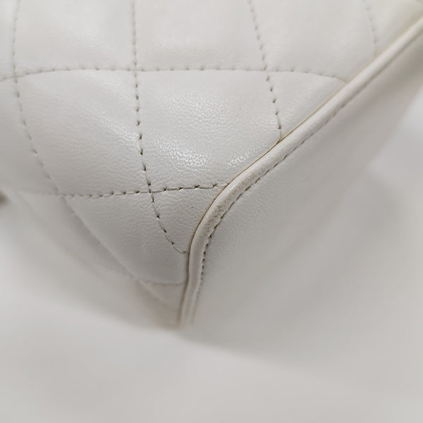 VANITY CASE Small Quilted Lambskin White