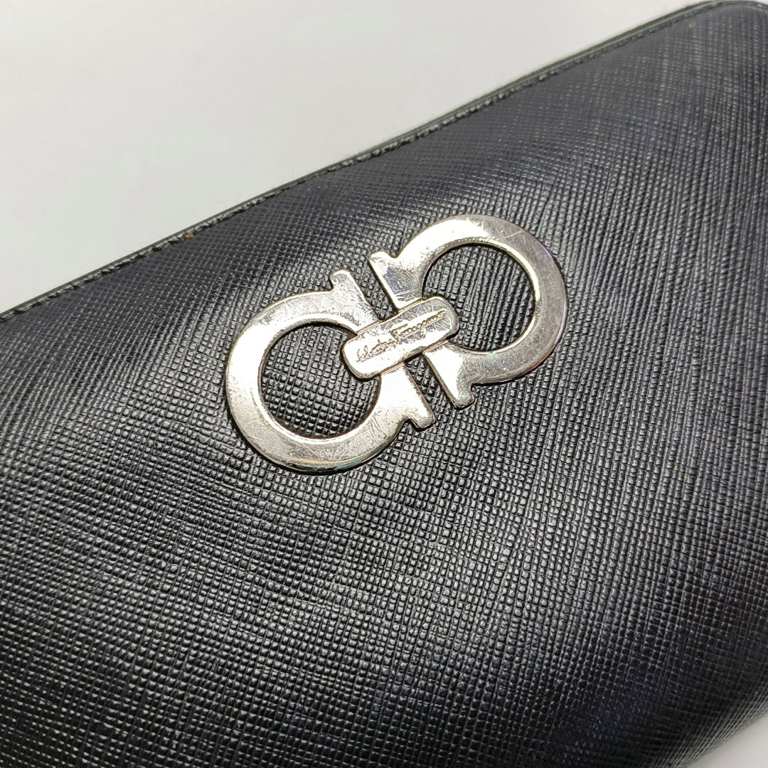 Authenticated pre-owned  Gancini Calfskin Black Wallet - Wallet at Looply