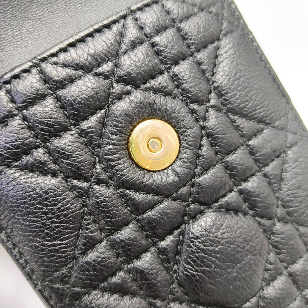 Authenticated pre-owned  Dior Caro Quilted Calfskin Black - Shoulder Bag at Looply