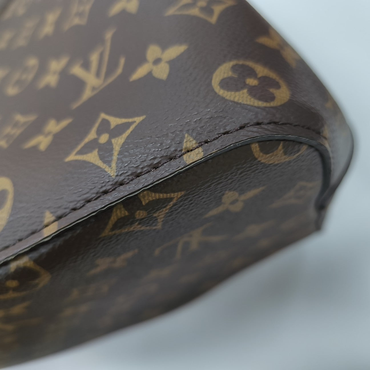 NÉONOÉ MM Monogram Coated Canvas Brown