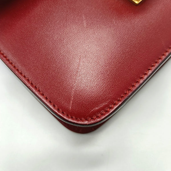 Authenticated pre-owned  CLASSIC BOX Small Calfskin Red - Shoulder Bag at Looply