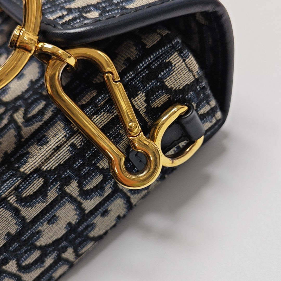30 Montaigne Mini Oblique Canvas Blue