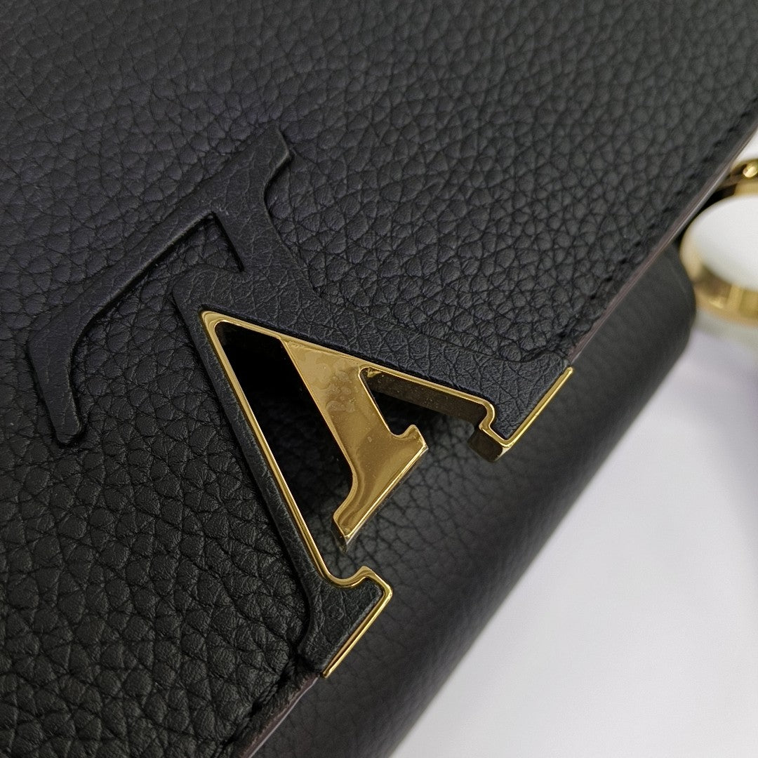 CAPUCINES MM Calfskin Black