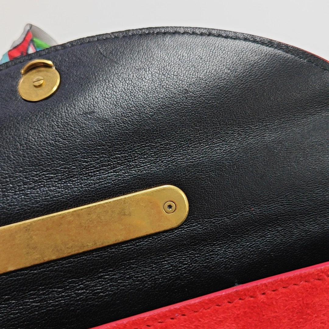 Opera Suede Red